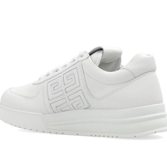 Givenchy 4G Logo Detailed Low-Top Sneakers White - Picture 1 of 10